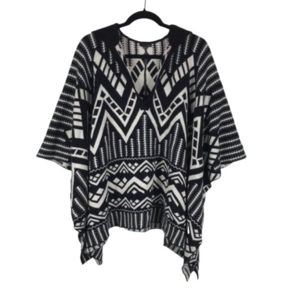 Express Black & White Aztec Tribal Knit Poncho - Picture 2 of 8